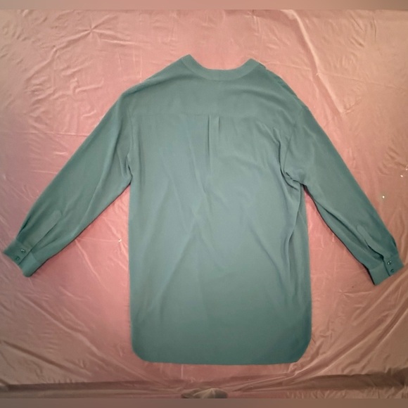 CCH Collection Green/Blue Oversized Long Sleeve V-neck Blouse Size Medium $178 - Picture 3 of 10